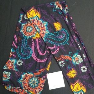Floral Paisley Lularoe TC leggings NWT